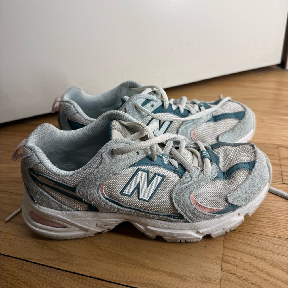 GUC New Balance 530 Sneakers women’s size 6